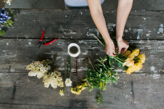 spring centerpiece details