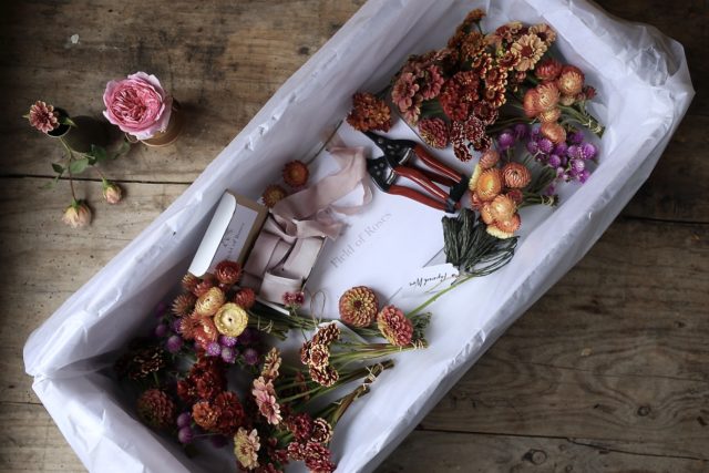 flower crown box from field of roses on Floret Blog