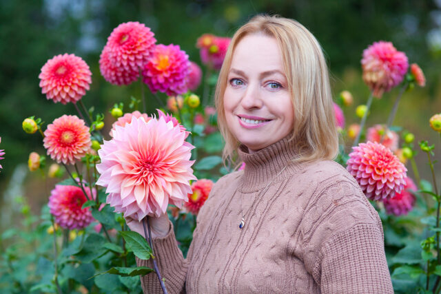 Liliana of Lily's Garden Store